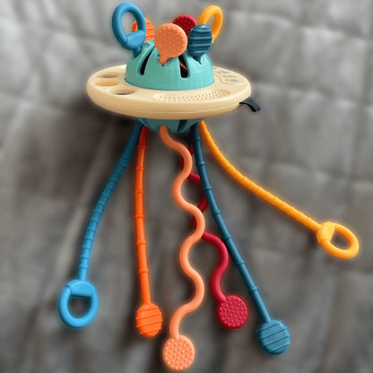 Montessori UFO Pulling Toy